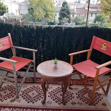 Appartement Calme Avec Terrasse Marselha Exterior foto